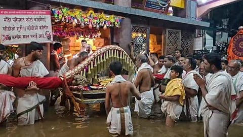 Narsobawadi Temple