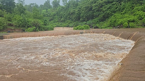 Bridge underwater Palghar rains