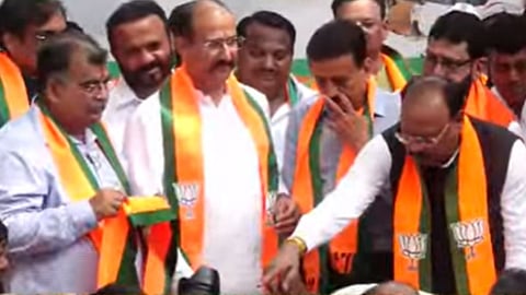 Kunal Patil joins BJP 