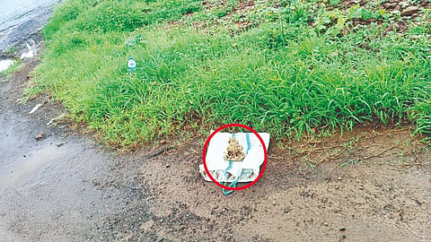 Kankavali Thief Returns Idol