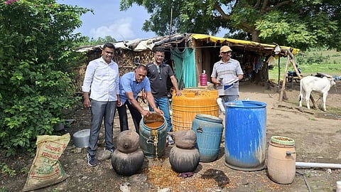 Liquor Raid |