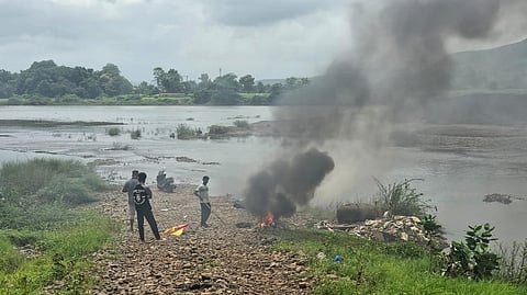 Savitri river pollution
