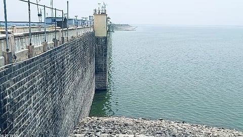 Nathsagar Dam 
