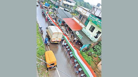 130 Feet National Flag Rally 