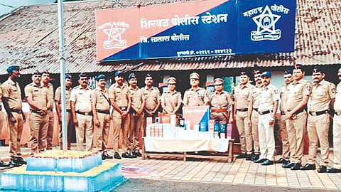 Mobile shop owner cheated |