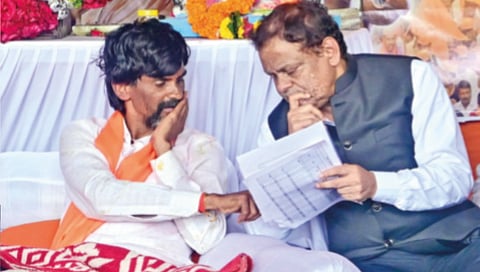 maharashtra government step towards solution maratha protest manoj jarange