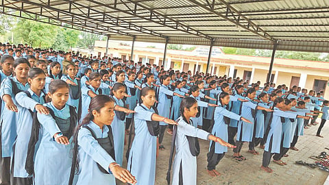 Hamara Vidhyalay Hamara Swabhiman : 'हमारा विद्यालय-हमारा स्वाभिमान' उपक्रमाच्या नावावरून उफाळला वाद