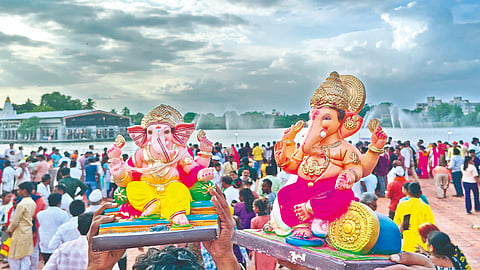 Solapur Ganesh Visarjan |