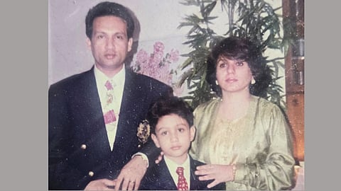 image of Shekhar Suman with wife and son ayush 