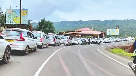  Traffic Jam Issue |