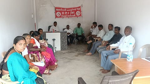 Gadchiroli News : राज्याचा विकास होत नसून विनाशाकडे वाटचाल, माकपची मुख्यमंत्री फडणवीस यांच्यावर टीका
