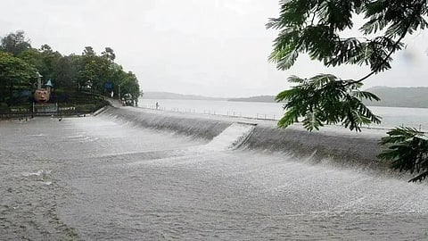 Mumbai Lake 