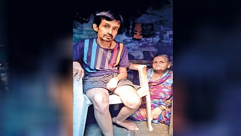 adarwad-becomes-mauli-at-age-sixty