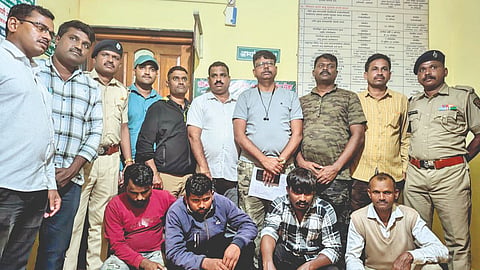Leopard Claws Seized 