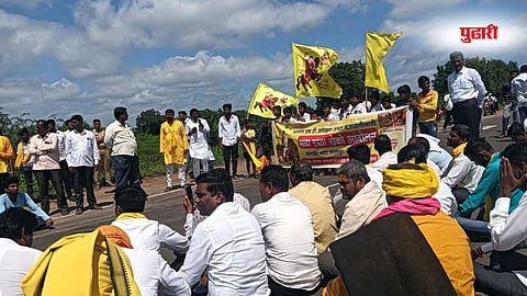 Dhangar aarakshan: धुळे-सोलापूर महामार्गावर 'चक्का जाम'; धनगर आरक्षणासाठी जामखेड फाटा दणाणला