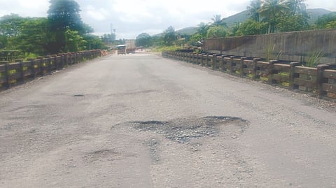 Mumbai Goa highway pothole