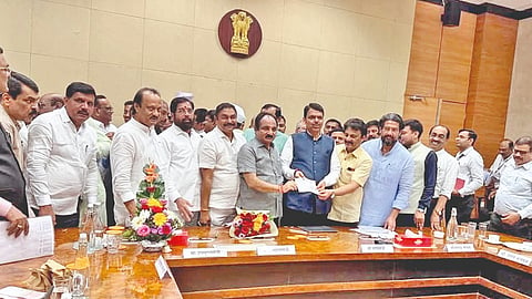 Devendra Fadnavis | सातारा जिल्हा बँकेचा पूरग्रस्तांसाठी मोठा हातभार: ना. देवेंद्र फडणवीस 