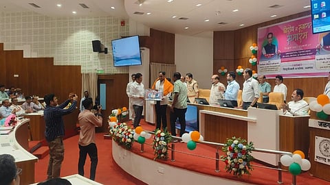 Jalgaon District Collector Farewell 