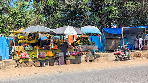 illegal hawkers issue