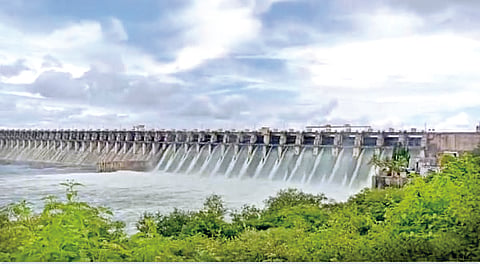 Ujani Dam: यावर्षी उजनीत 6 टीएमसी पाणीसाठा कमी 