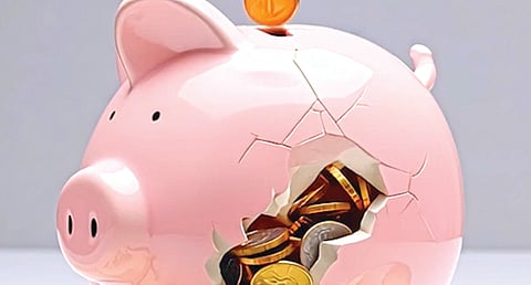 Piggy Bank: घरातील पिगी बँकमध्ये साठवली ‌‘इतकी‌’ चिल्लर...