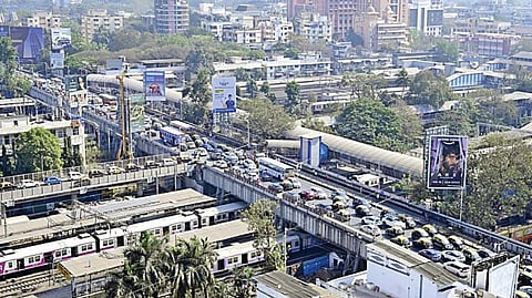 Tilak bridge traffic jam
