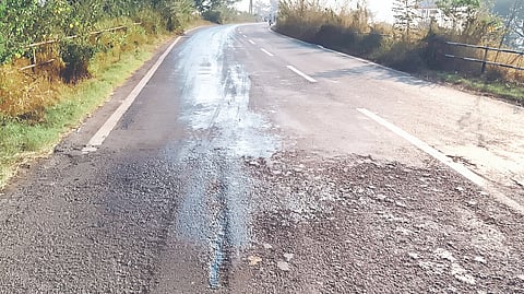 Savroli Kharpada road chemical leak