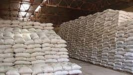 Raigad fertilizer supply action