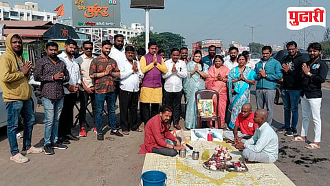 Navale Bridge Protest