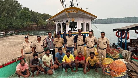Sindhudurg Illegal Fishing News