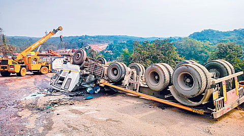 Ratnagiri Accident News