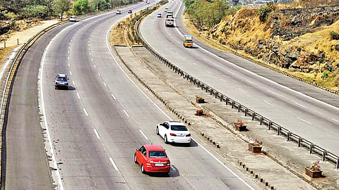 Mumbai Pune Expressway