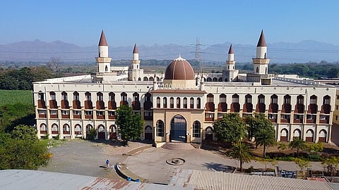 Jamia Akkalkuwa