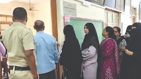 Uran civic election