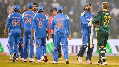 IND vs SA Final ODI : तिसऱ्या वनडेसाठी टीम इंडियात मोठे बदल, निर्णायक लढतीत 'या' खेळाडूंवर टांगती तलवार