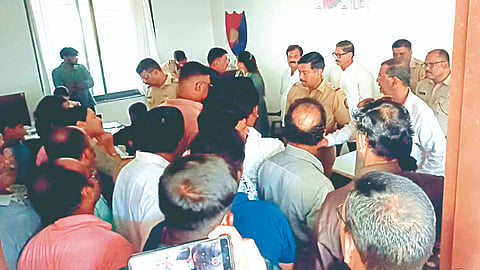TWJ investors protest