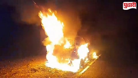 Car Fire Daryapur Amravati 