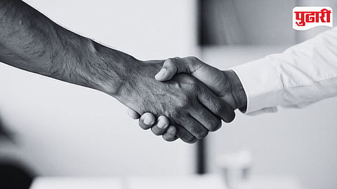 Hand Shake Theft
