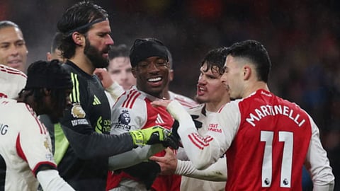 English Premier League : लिव्हरपूलने अर्सेनलला गोलशून्य बरोबरीत रोखले, अर्सेनलची घरच्या भूमीतील सलग 7 विजयांची मालिका खंडित