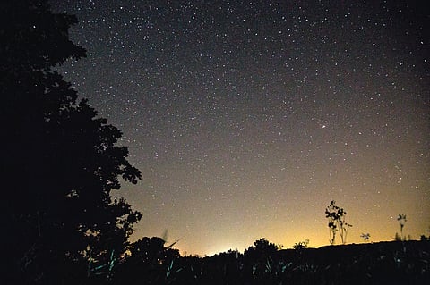 Disappearing stars night sky | 