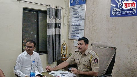 Jalgaon MLA Amol Patil Protest  in Erandol Police Station