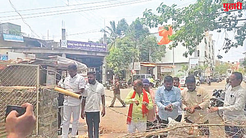  Shiv Sena UBT protest