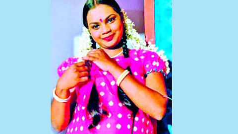 अंजली नाईक