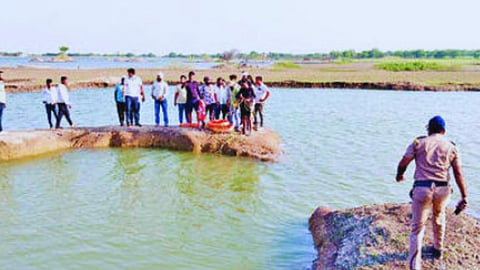 टेंभापुरी धरणात तिघांचा बुडून मृत्यू