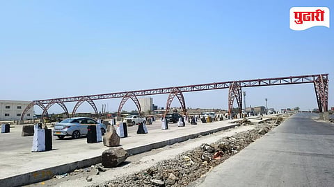 Kharigaon toll plaza