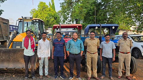 Nagpur News : अवैध उत्खननावेळी तहसीलदाराच्या जीवाला धोका निर्माण करणाऱ्या जेसीबी मालक आयुर थोटे यास अखेर अटक