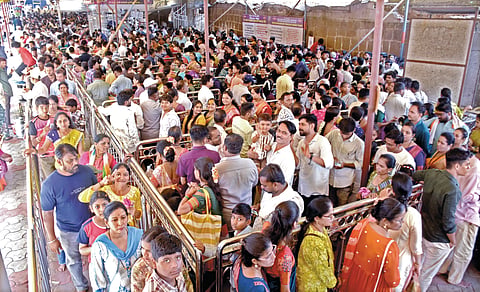 (छाया : मिलन मकानदार)
