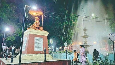 Satara: गोलबागेतील कारंजाच्या पाण्याला करंट!