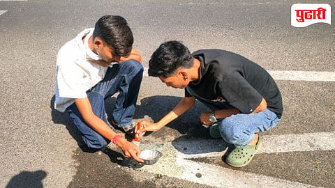 रस्त्यांवरील खड्ड्यांपासून मिळणार सुटका; अभियांत्रिकीच्या विद्यार्थ्यांचे 'सेल्फ हिअलिंग' तंत्रज्ञान