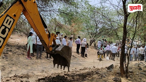 Nanded news | अनेक वर्षापासून वादाच्या भोवऱ्यात सापडलेला तळेगाव ते मनूर रस्ता प्रशासनाने केला मोकळा